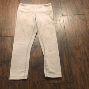 Lululemon cropped leggings heathered grey